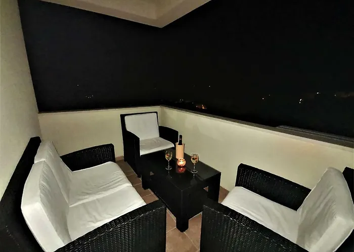 Makarska, Panoramic Sea & Mountains View, Cucek 公寓 *