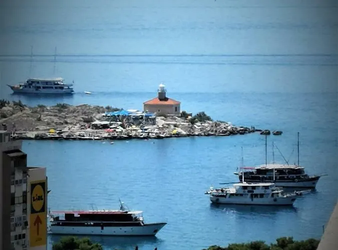 Makarska, Panoramic Sea & Mountains View, Cucek 公寓